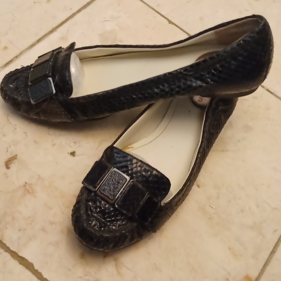 Calvin Klein Real Snake Skin Flat Shoes. 6 M - Picture 1 of 9